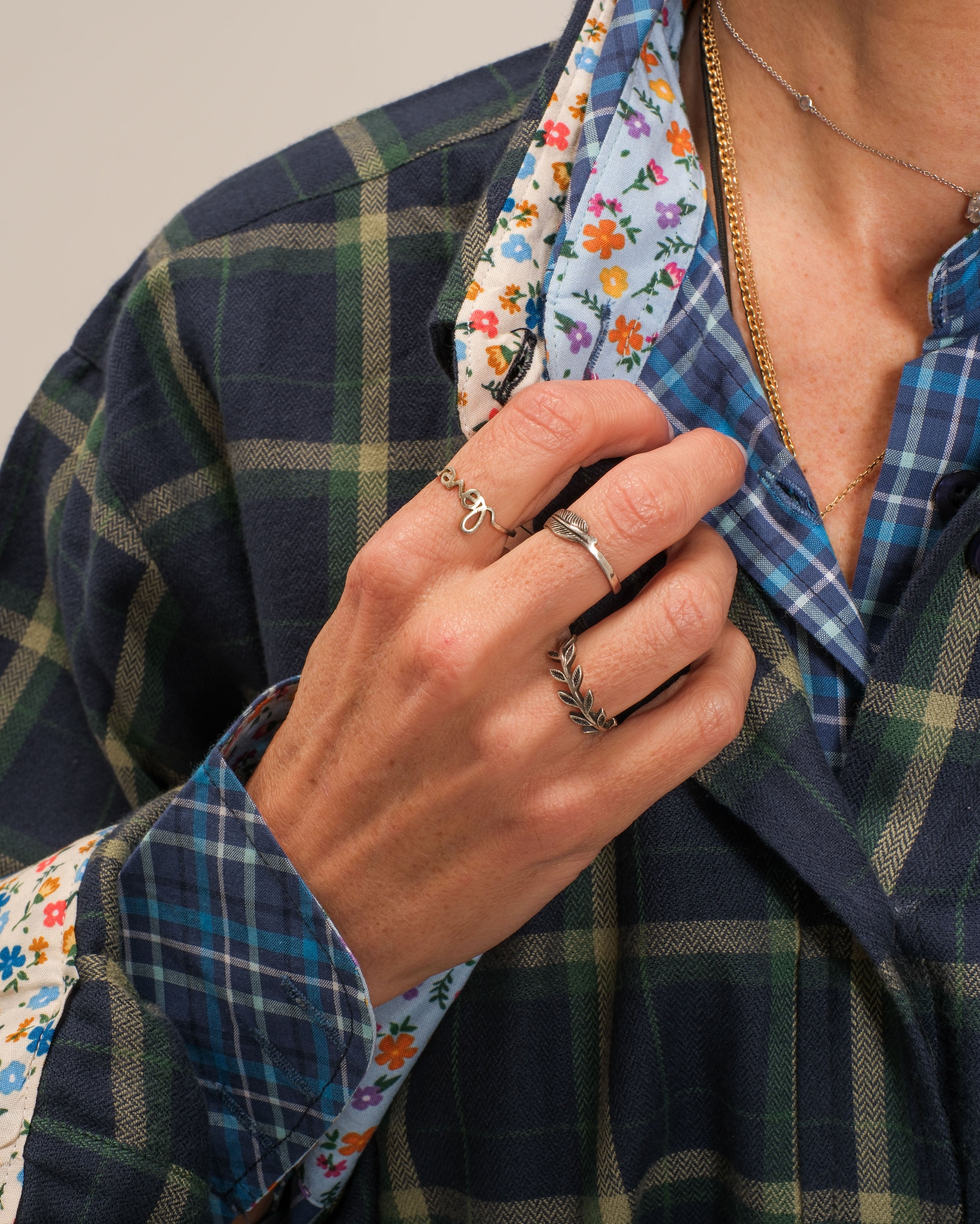Oversized fit Cowboy cut side pocket - No writing