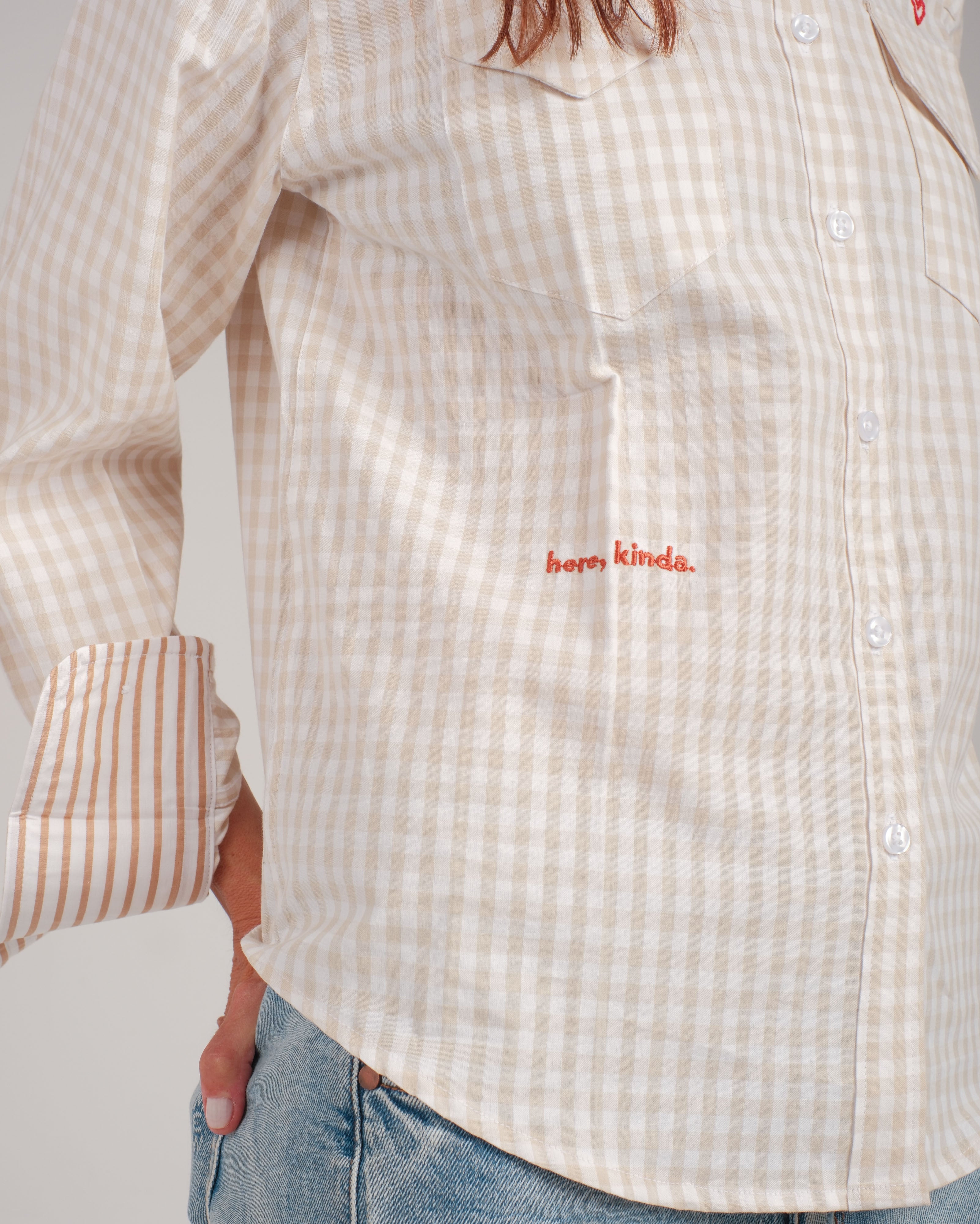 peace love & happiness beige checkered Cowboy